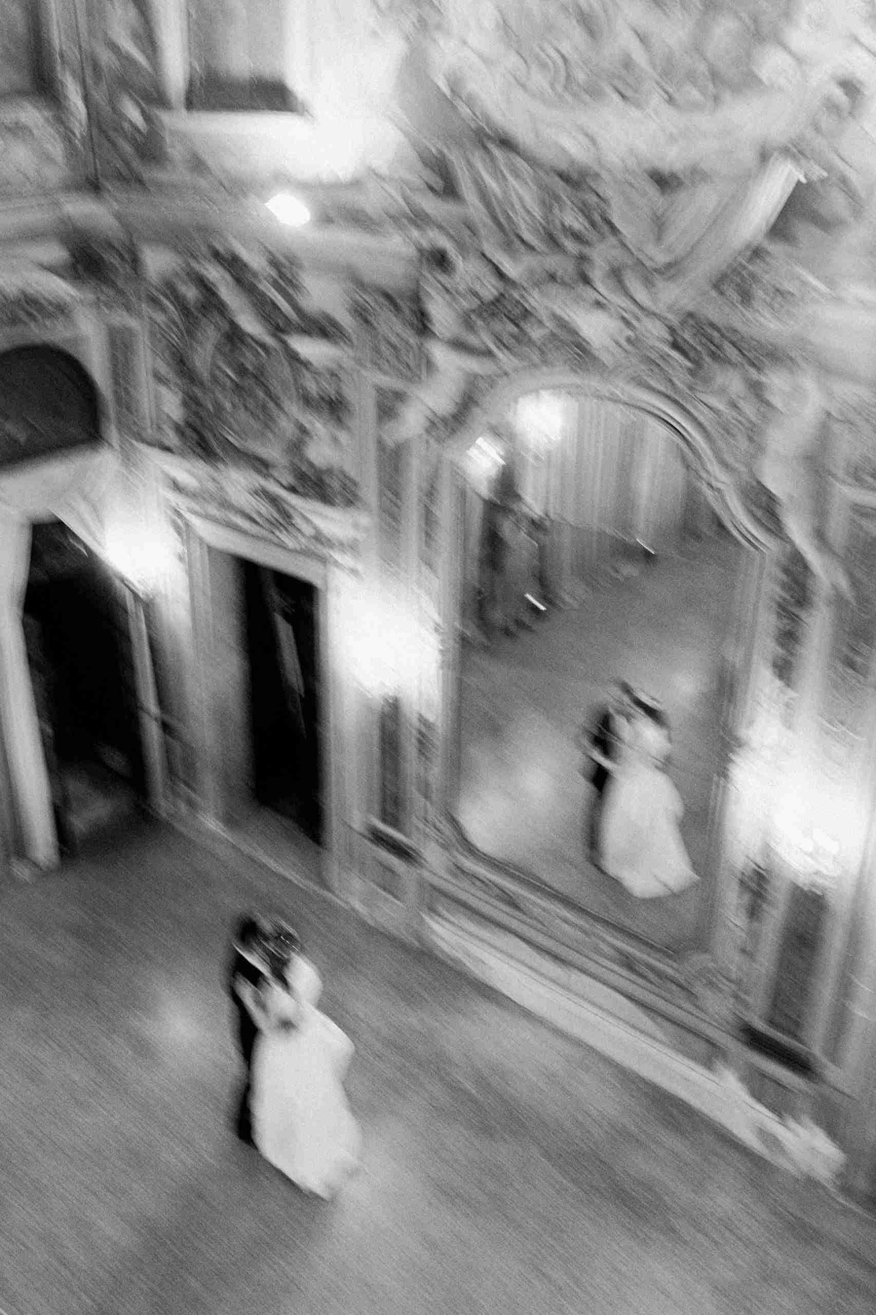 Venice Elopement Photographer, Camilla M, How Many Hours Should You Hire An Elopement Photographer For?